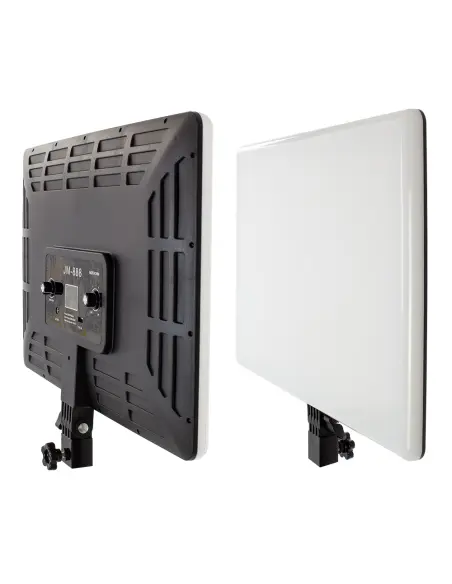 LED-Deckenleuchte auf Stativ