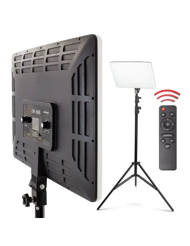 LED-Deckenleuchte auf Stativ