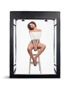 Namiot z lampami LED 160x120x80