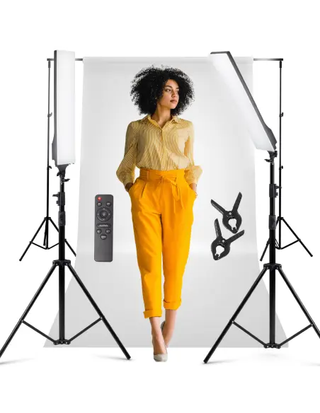 Zestaw z białym tłem 2x lampa panelowa LED 150